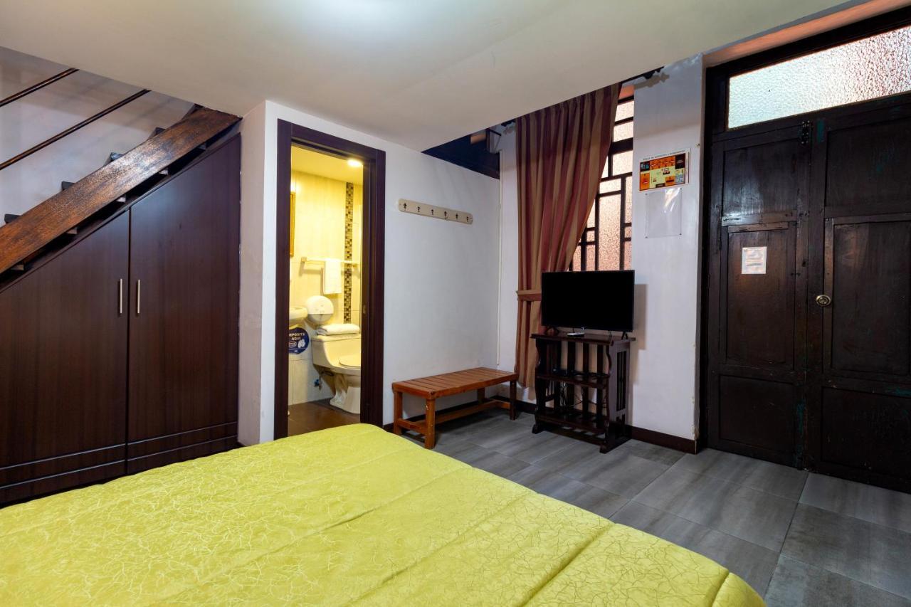 Hotel Majestic 1 Куэнка Экстерьер фото