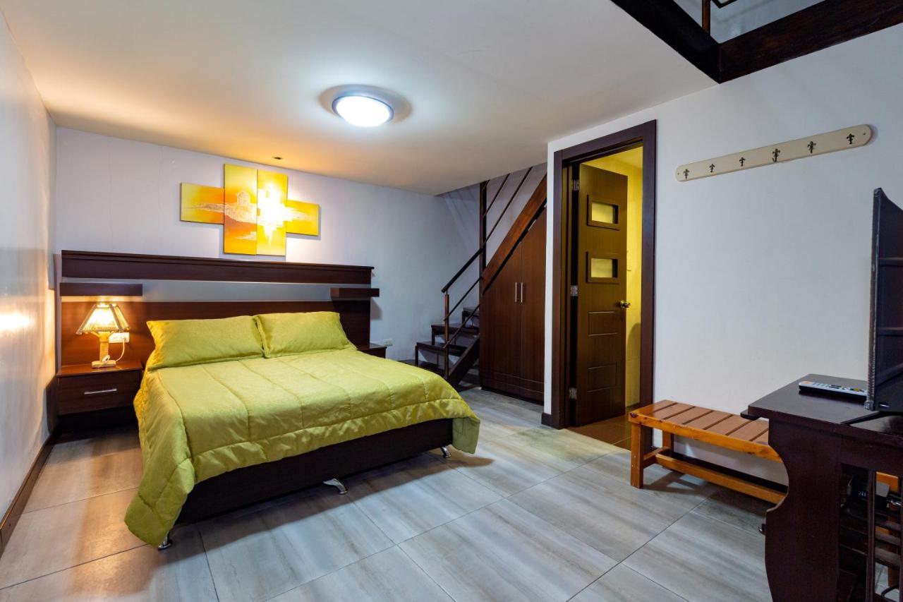 Hotel Majestic 1 Куэнка Экстерьер фото
