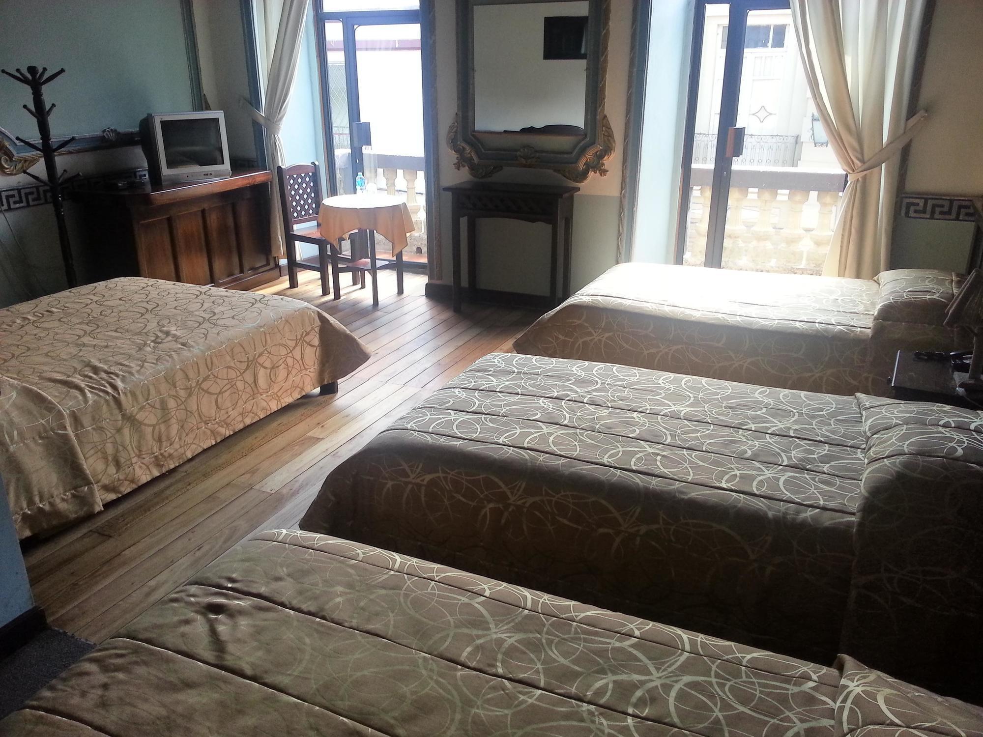 Hotel Majestic 1 Куэнка Экстерьер фото